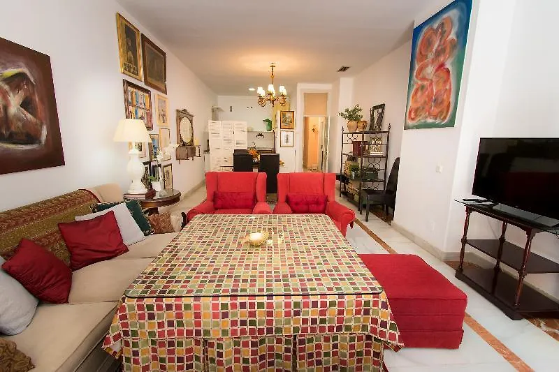 Apartment Holidays2Malaga Suites